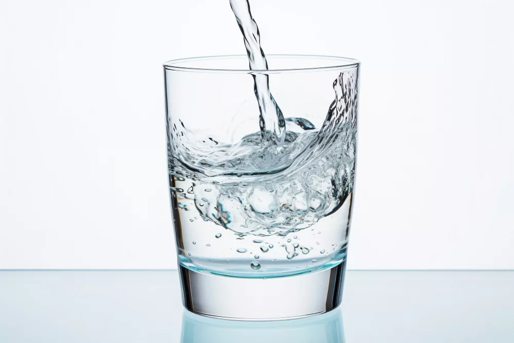 Guide complet du jeûne hydrique : bienfaits, durée, effets et conseils pour bien débuter Jeûne hydrique : tout savoir pour bien débuter cette pratique detox