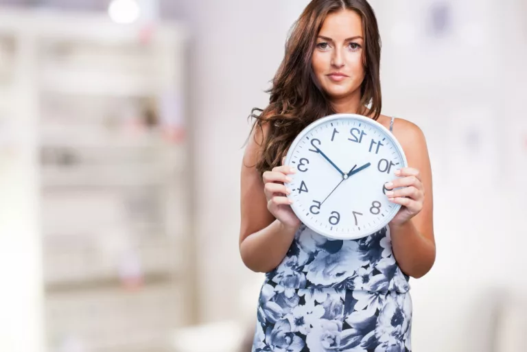 Le Jeûne Intermittent pour les Femmes : Stratégies Personnalisées et Bienfaits Spécifiques Jeûne Intermittent pour les Femmes