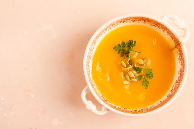 Soupe froide carotte-gingembre : vitalité et légèreté Soupe froide carotte-gingembre
