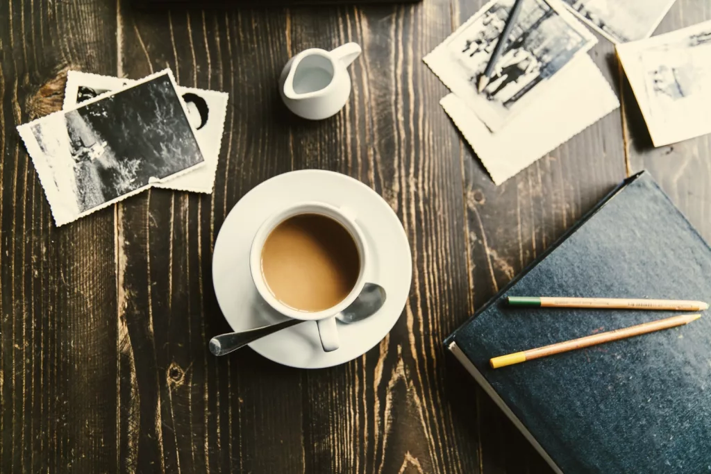 Caf&eacute; et cr&eacute;ativit&eacute; : pourquoi une simple tasse peut changer mon &eacute;tat d&rsquo;esprit